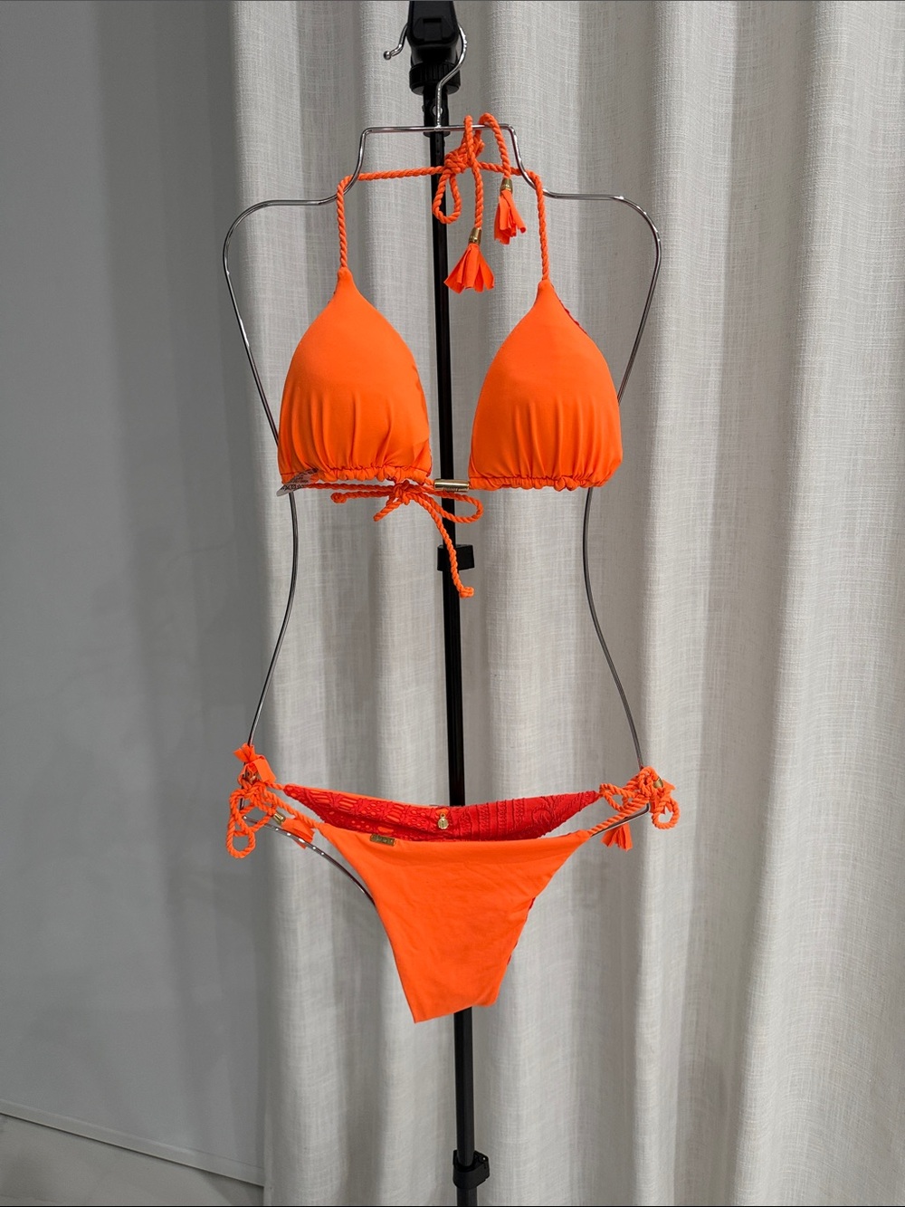 Crochet Triangle Bikini Set in Bright Orange-Red - Picture 3 of 3